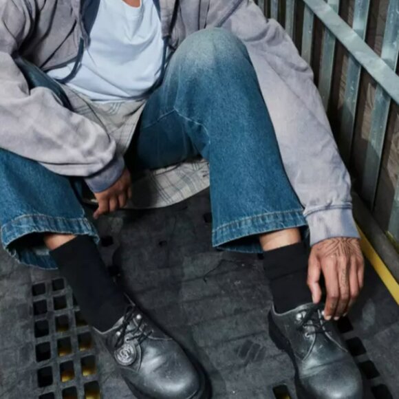 MADE IN ENGLAND ~ DR. MARTENS 1461 HERITAGE LEATHER OXFORD / DERBY MSRP$280 - Picture 8 of 16